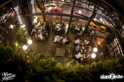 Friday Night at Wine Republic Thonglor — photo 41