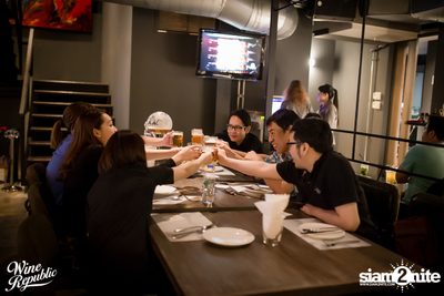 Friday Night at Wine Republic Thonglor — photo 66