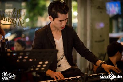 Friday Night at Wine Republic Thonglor — photo 77