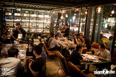 Friday Night at Wine Republic Thonglor — photo 88