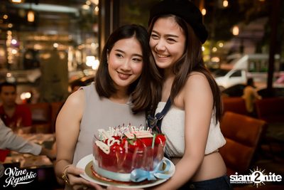 Friday Night at Wine Republic Thonglor — photo 96