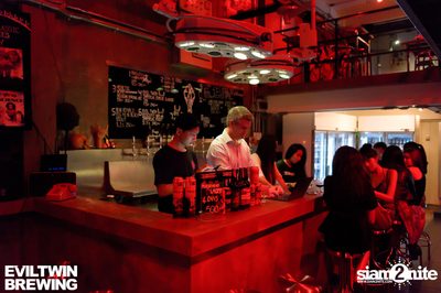 Evil Twin Launch Party กับ Imperial Doughnut Break ที่ แฮร์ออฟ เดอะ ด็อก — photo 13