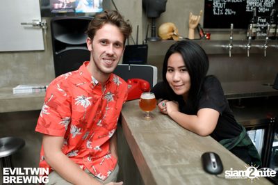Evil Twin Launch Party กับ Imperial Doughnut Break ที่ แฮร์ออฟ เดอะ ด็อก — photo 17