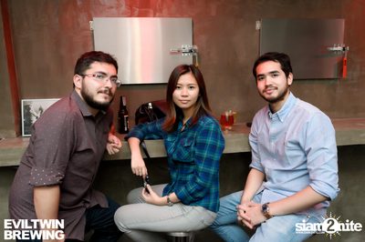Evil Twin Launch Party กับ Imperial Doughnut Break ที่ แฮร์ออฟ เดอะ ด็อก — photo 23