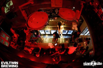 Evil Twin Launch Party กับ Imperial Doughnut Break ที่ แฮร์ออฟ เดอะ ด็อก — photo 26