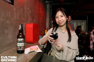 Evil Twin Launch Party กับ Imperial Doughnut Break ที่ แฮร์ออฟ เดอะ ด็อก — photo 35