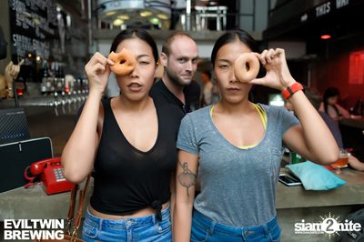 Evil Twin Launch Party กับ Imperial Doughnut Break ที่ แฮร์ออฟ เดอะ ด็อก — photo 44