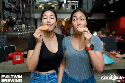 Evil Twin Launch Party กับ Imperial Doughnut Break ที่ แฮร์ออฟ เดอะ ด็อก — photo 46