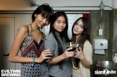 Evil Twin Launch Party กับ Imperial Doughnut Break ที่ แฮร์ออฟ เดอะ ด็อก — photo 48