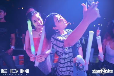 EDM Boat Party | Season 4 at Asiatique — photo 74