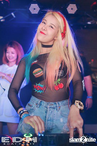 EDM Boat Party | Season 4 at Asiatique — photo 77