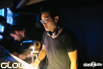 Edu Imbernon & Daron at Glow — photo 2