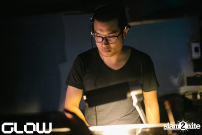 Edu Imbernon & Daron at Glow — photo 6