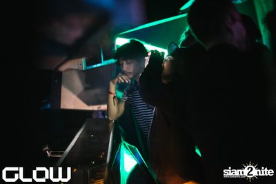 Edu Imbernon & Daron at Glow — photo 18