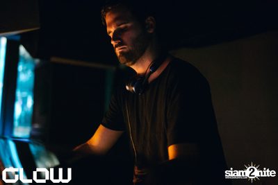 Edu Imbernon & Daron at Glow — photo 21