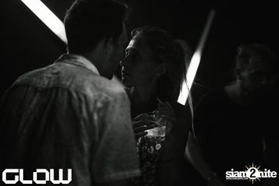 Edu Imbernon & Daron at Glow — photo 24