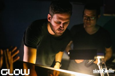 Edu Imbernon & Daron at Glow — photo 31
