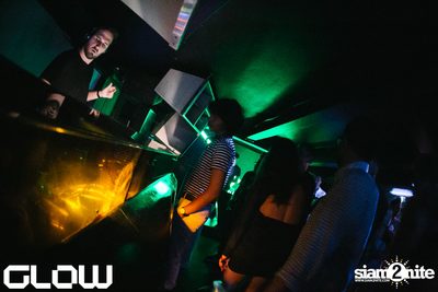 Edu Imbernon & Daron at Glow — photo 43