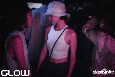 Edu Imbernon & Daron at Glow — photo 48