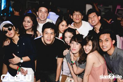 Edu Imbernon & Daron at Glow — photo 61