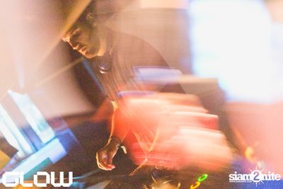 Edu Imbernon & Daron at Glow — photo 64