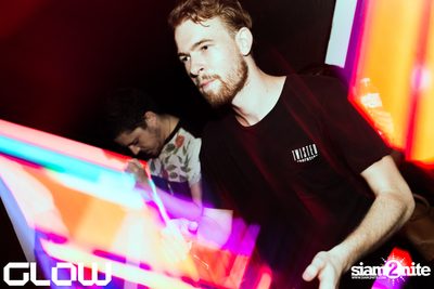 Edu Imbernon & Daron at Glow — photo 69