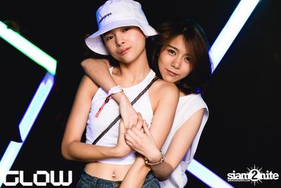 Edu Imbernon & Daron at Glow — photo 83