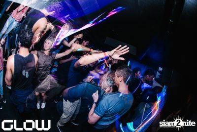 Edu Imbernon & Daron at Glow — photo 85