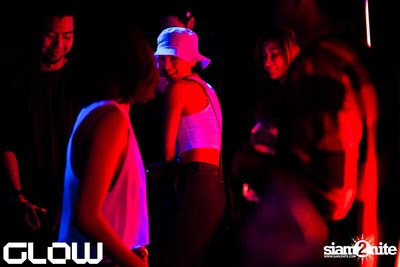 Edu Imbernon & Daron at Glow — photo 87