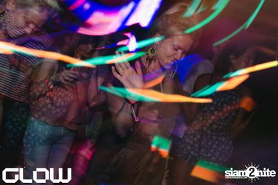 Edu Imbernon & Daron at Glow — photo 96