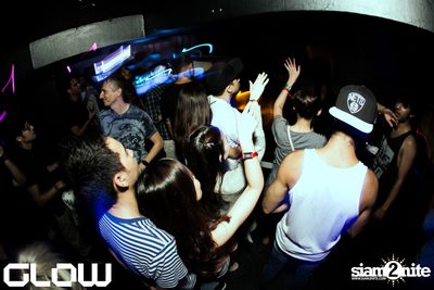 Edu Imbernon & Daron at Glow — photo 101