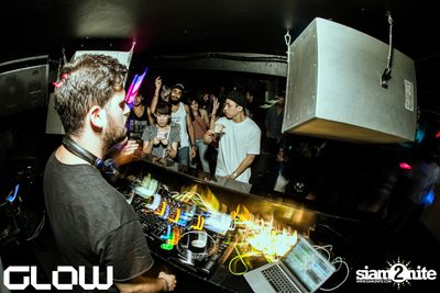 Edu Imbernon & Daron at Glow — photo 102