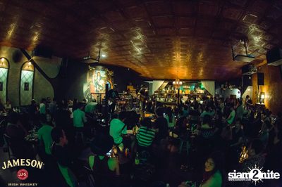 Greasy Cafe Live ที่ สวีท ซิกซ์ทีน — photo 36