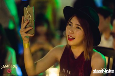 Greasy Cafe Live ที่ สวีท ซิกซ์ทีน — photo 98
