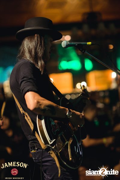 Greasy Cafe Live ที่ สวีท ซิกซ์ทีน — photo 99