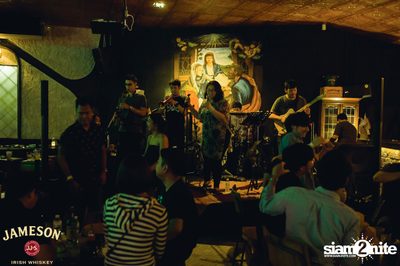 Greasy Cafe Live ที่ สวีท ซิกซ์ทีน — photo 122