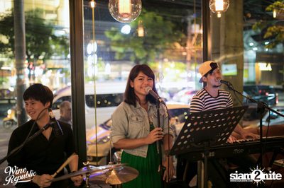 Friday Night at Wine Republic Thonglor — photo 6