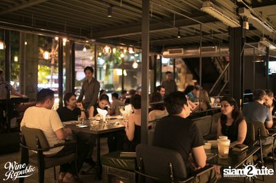 Friday Night at Wine Republic Thonglor — photo 9