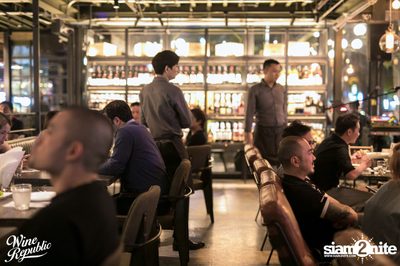Friday Night at Wine Republic Thonglor — photo 42