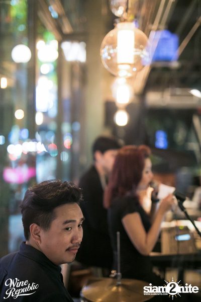 Friday Night at Wine Republic Thonglor — photo 59