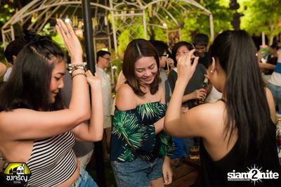 Wanna be 90s at Chongjaroen Festival — photo 16