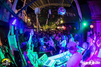 Wanna be 90s at Chongjaroen Festival — photo 100