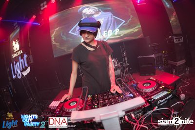 Singha Light pres. Lights Out Party at DNA Pingpub — photo 64
