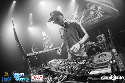Singha Light pres. Lights Out Party at DNA Pingpub — photo 99