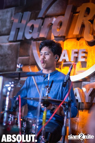 The Paradise Bangkok Molam International Band at Hard Rock Cafe — photo 55