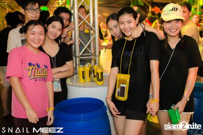 Splashdown Songkran Festival ที่ สเนล์บาร์ — photo 35