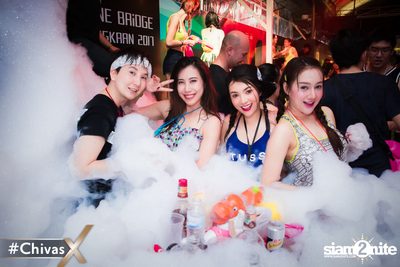 งาน ChivasX Wine Bridge Songkran 2017 — photo 200