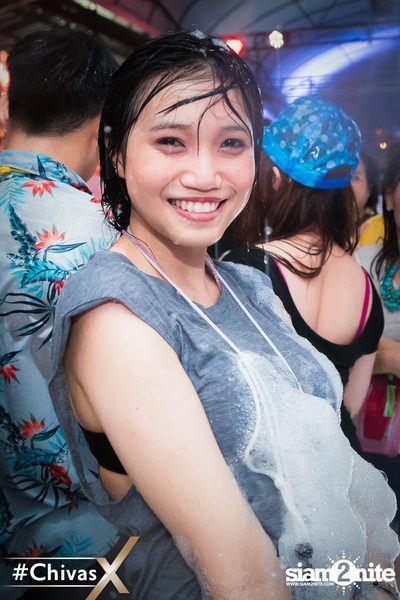 งาน ChivasX Wine Bridge Songkran 2017 — photo 213
