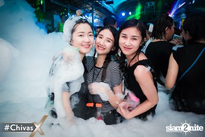 งาน ChivasX Wine Bridge Songkran 2017 — photo 220