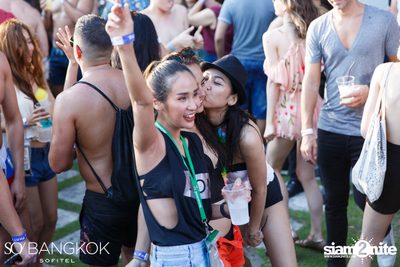 Songkran SO Pool Party ที่ โซฟิเทล โซ กรุงเทพ — photo 60